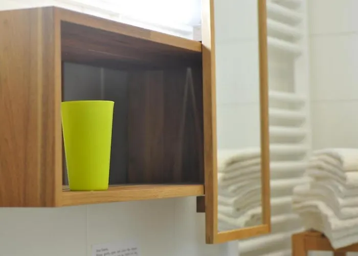 Marvellous Face アパート ブレッド